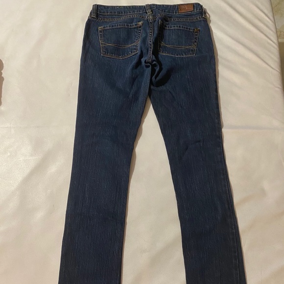 Low Rise Jeans - Picture 2 of 3